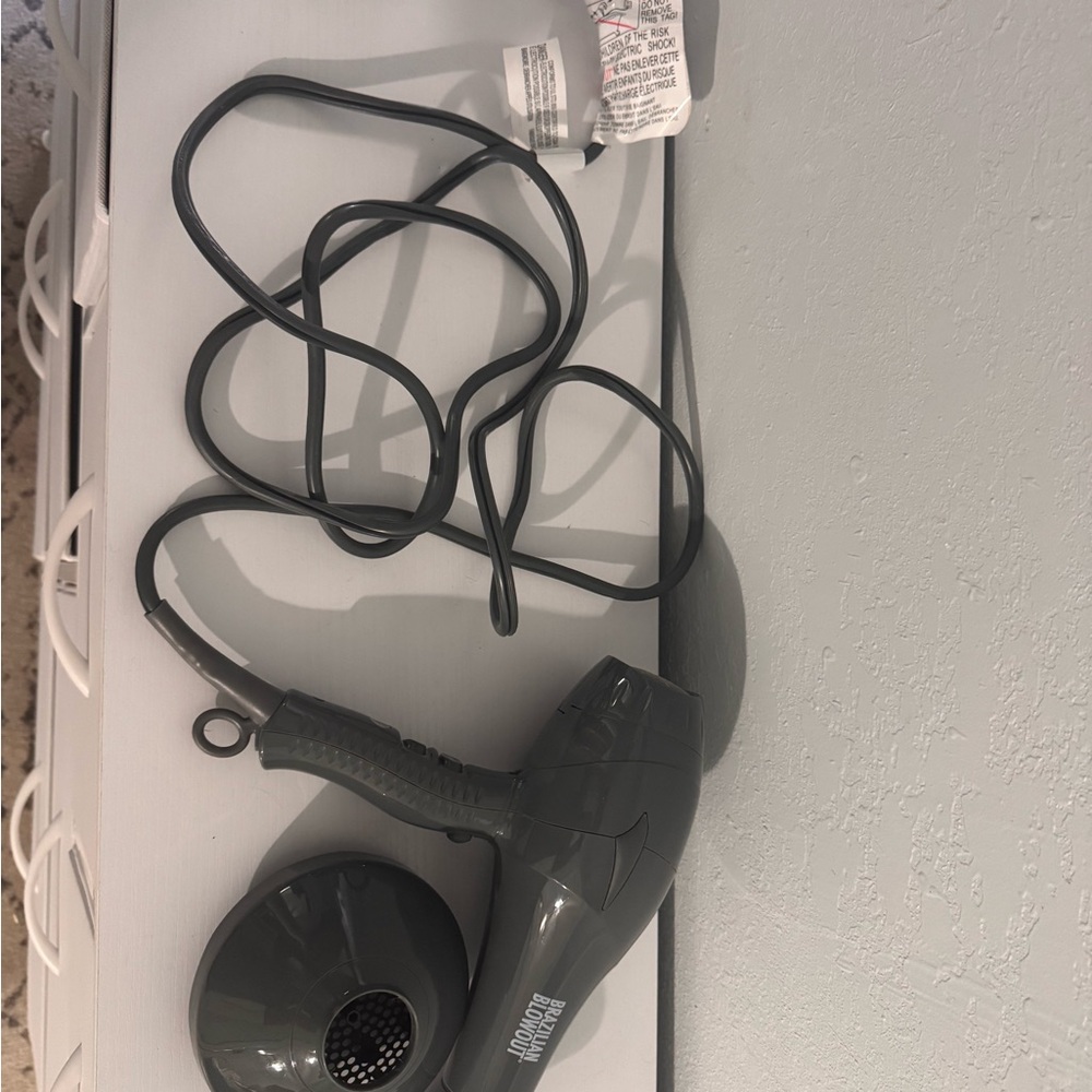 Brazilian Blowout Hair Dryer in Dark Gray